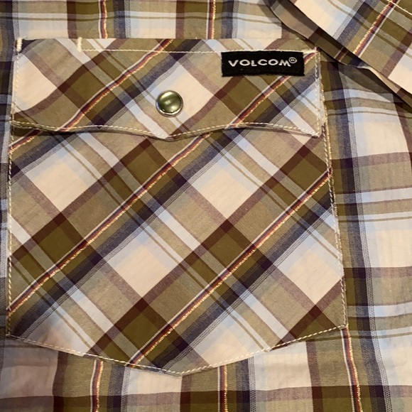 Men’s snap up Volcom shirt size small - Picture 2 of 7